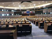 EU lawmakers urge member states to ensure minimum income schemes above poverty thresholds
