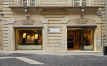 Authorities search for culprits following armed robbery at Bulgari store in central Paris